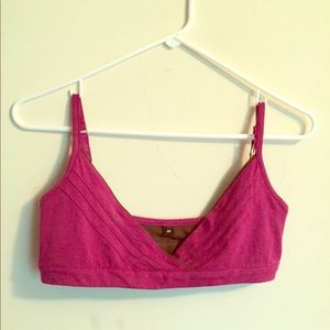 Sports bra